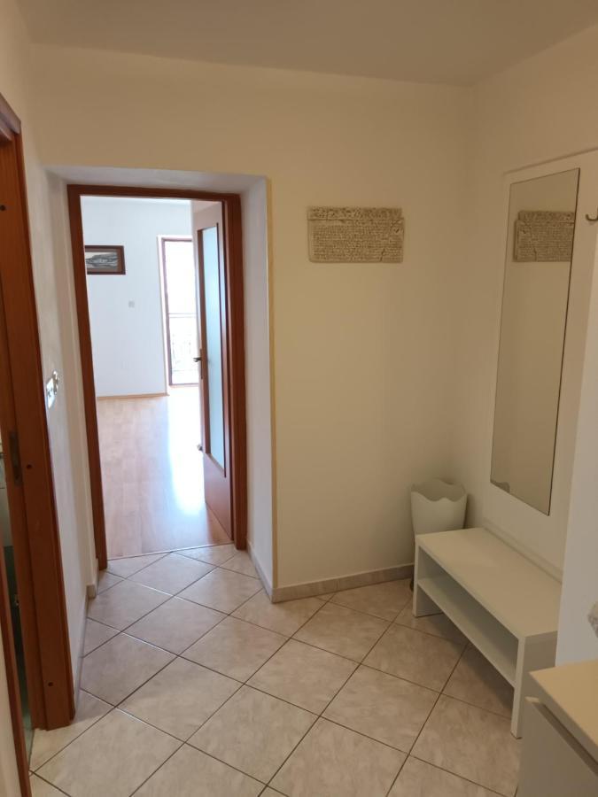 Apartments Dorcic Башка Екстер'єр фото