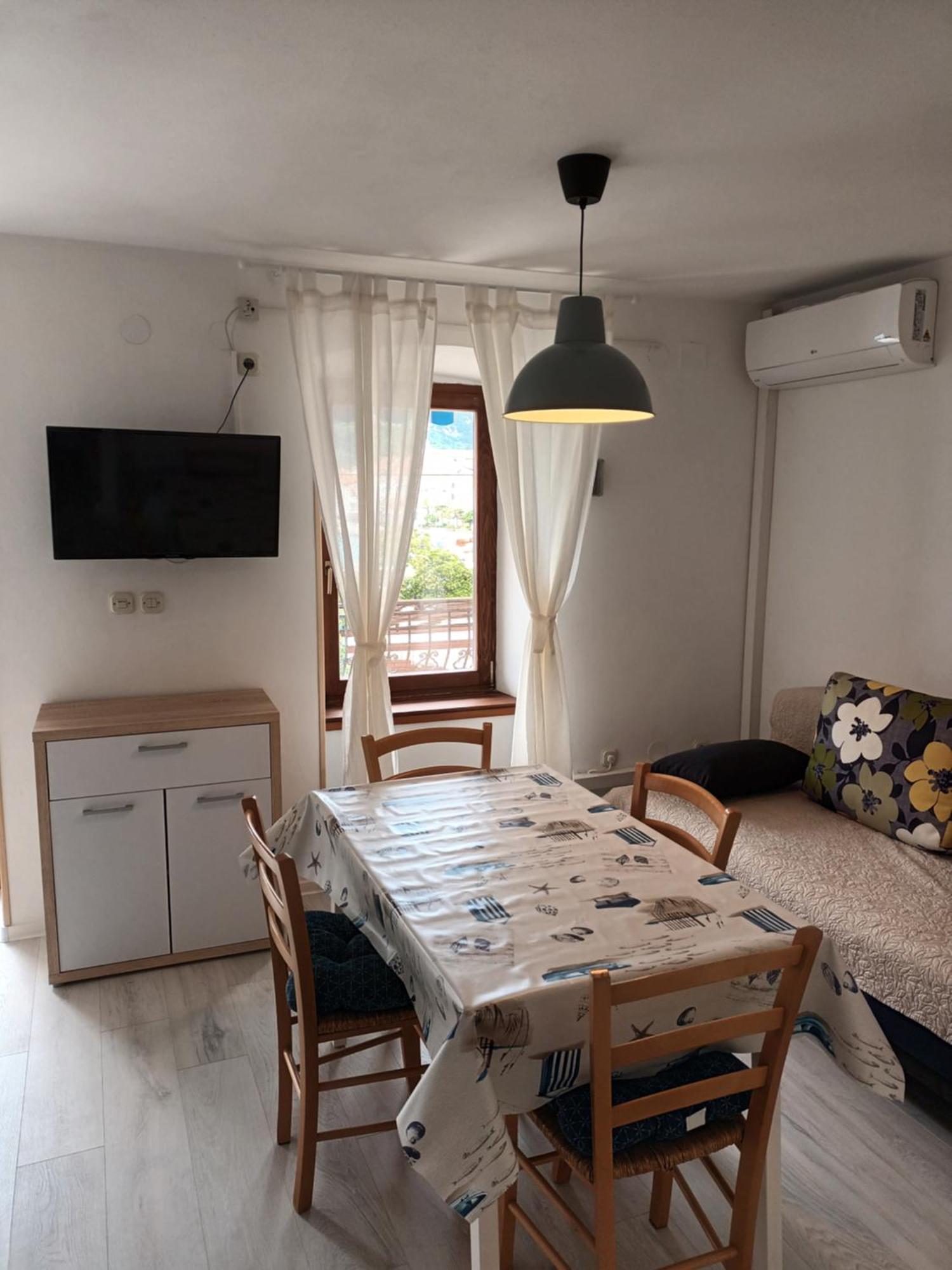 Apartments Dorcic Башка Екстер'єр фото